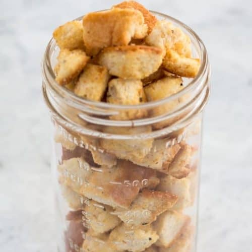 croutons in mason jar