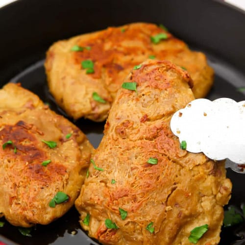 vegan chicken in frying pan.