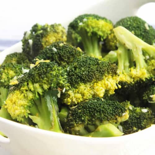 lemon garlic broccoli in a bowl.