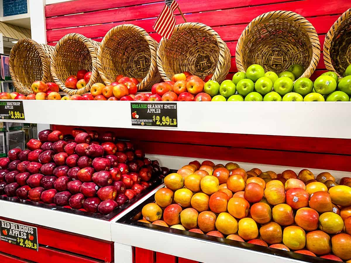 Apples for sale in grocery store.