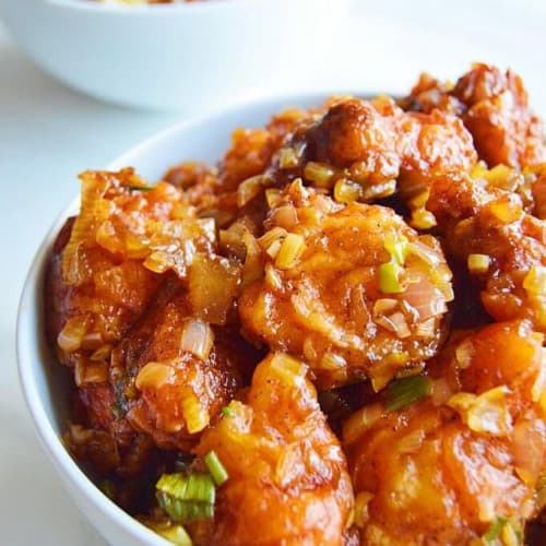 Honey garlic cauliflower in a bowl.