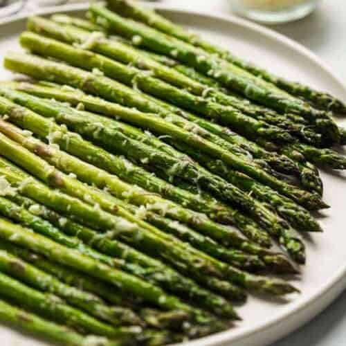 Garlic Parmesan Asparagus on a dish.