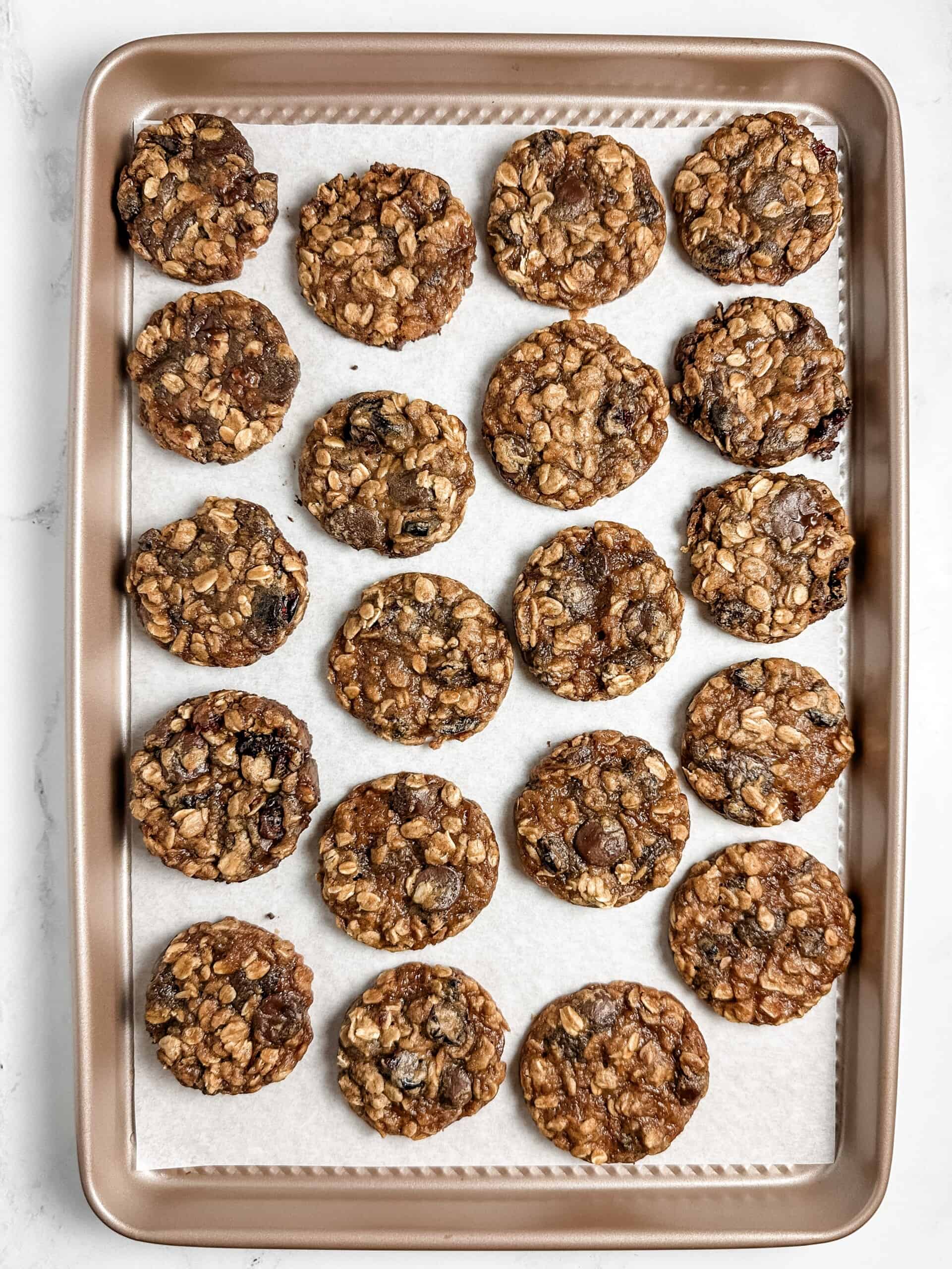 Baked vegan oatmeal cookies.