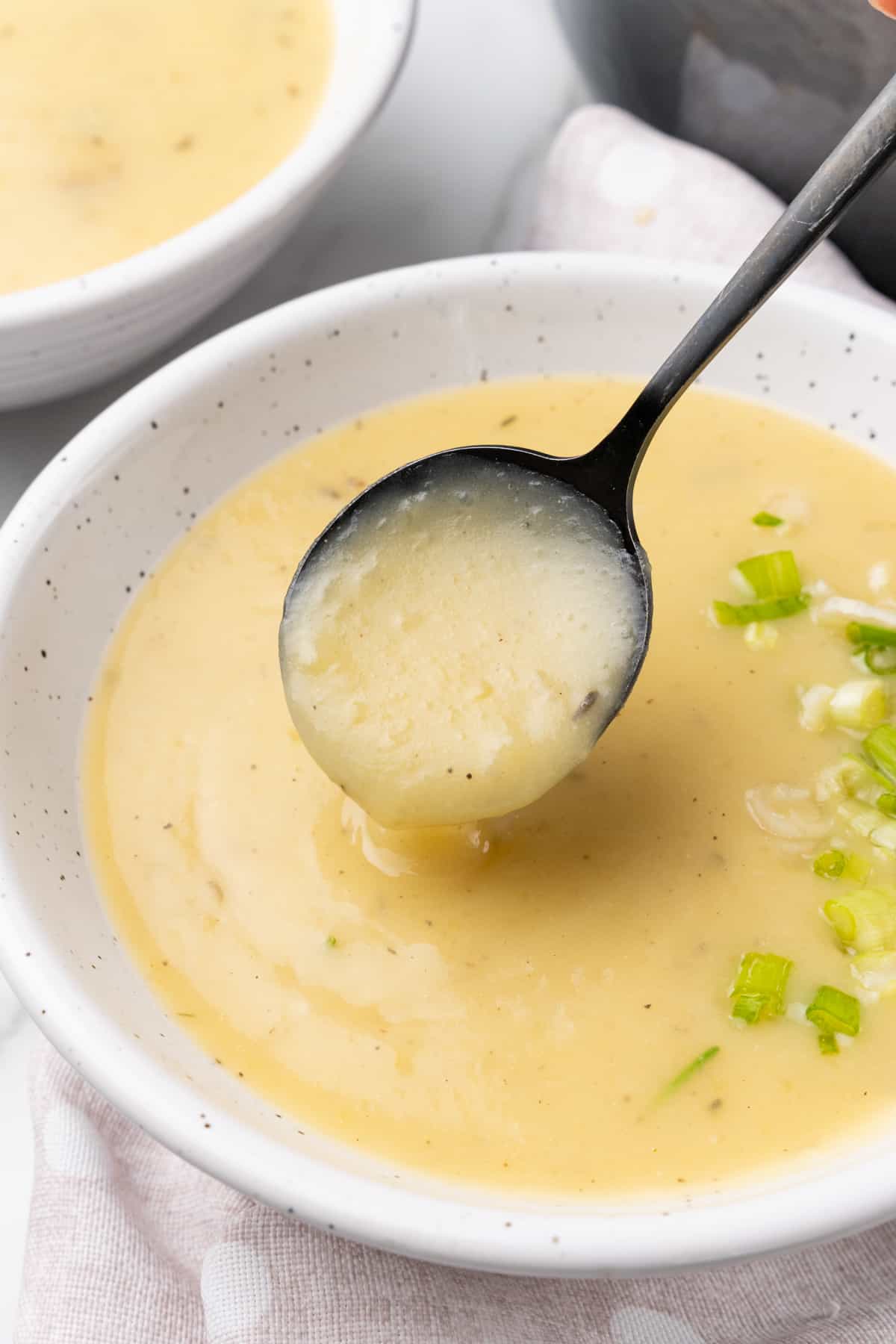 Chili's Vegan Alternative: Vegan Potato Soup with Spoon