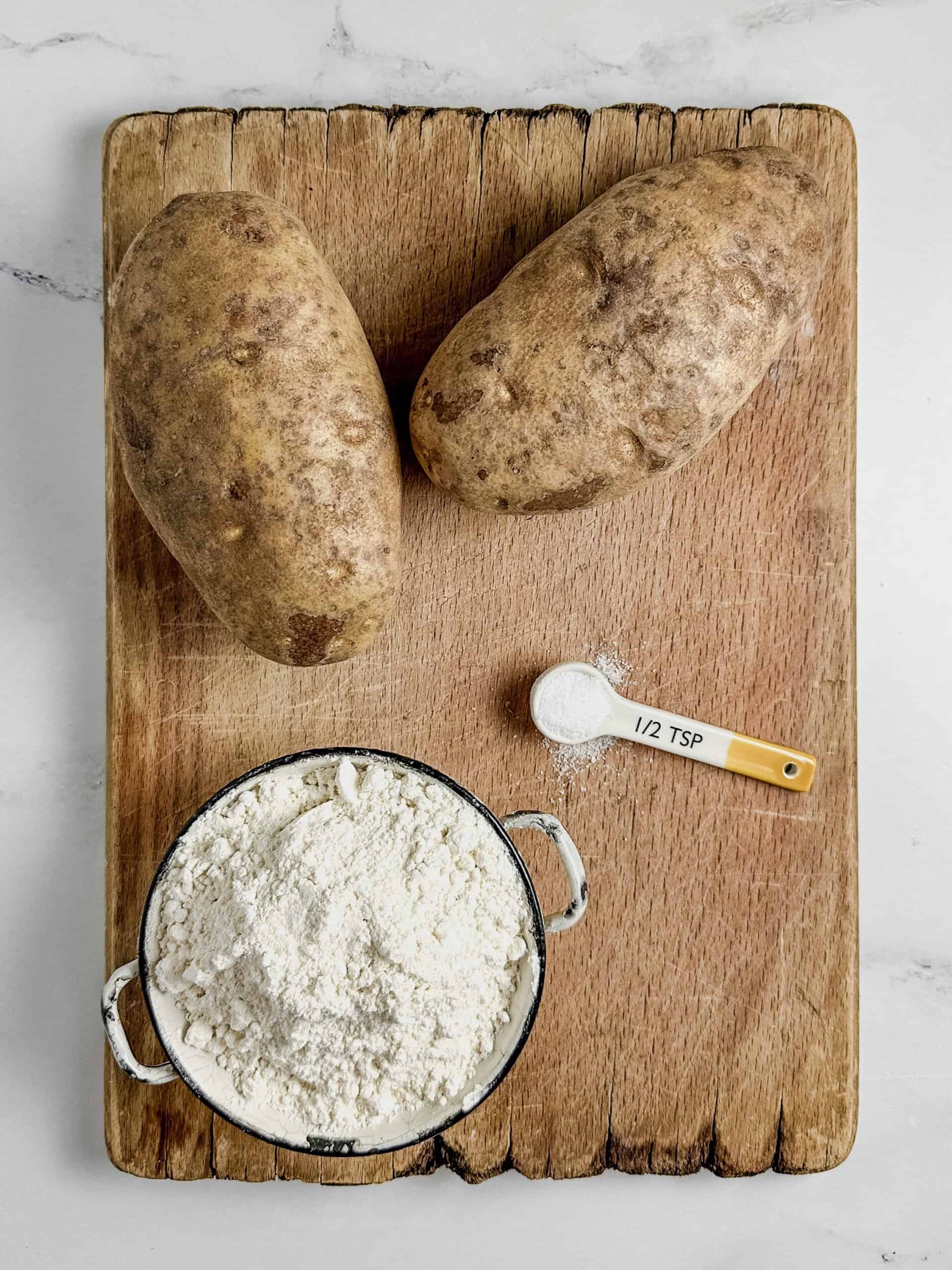 Ingredients for vegan gnocchi.