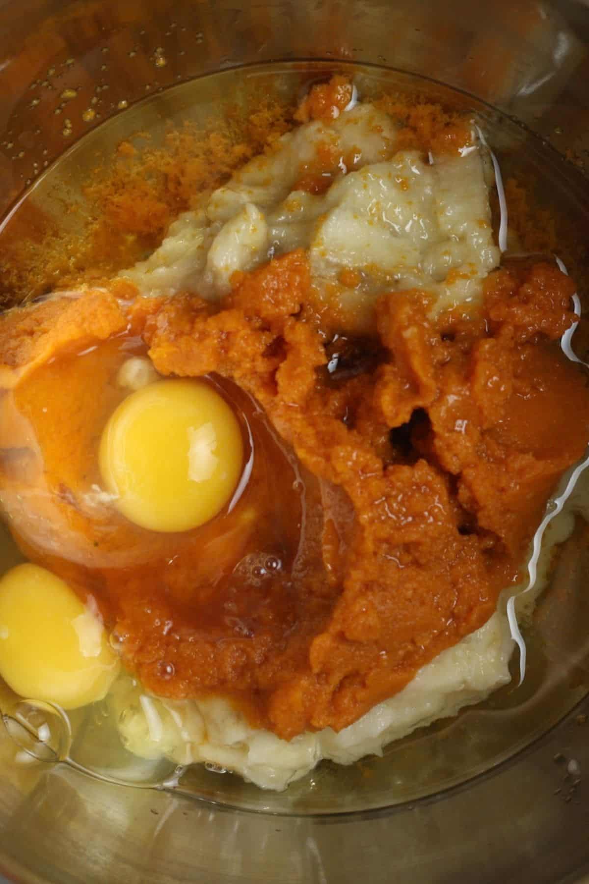 Wet ingredients for the pumpkin bread before being mixed in