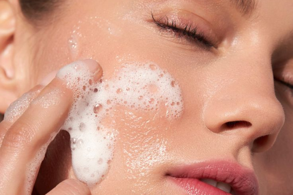 Clear Skin Secrets: Top Tips for Radiant Skin in 2025